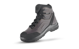 Зимни туристически обувки в кафяво  снимка