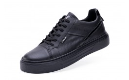 Мъжки спортни обувки в черен цвят снимка