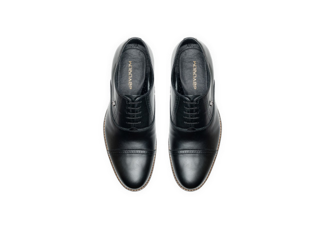 Men's formal black shoes with metal logo Снимка 5